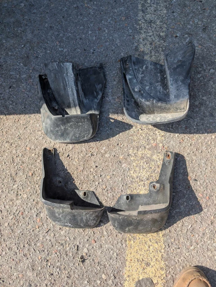 97-00 Acura EL 1.6 REAR MUD FLAP 4DR 96-00 Civic ek9,ek4,ej1,ej6,domani,sir,si - Image 1 of 1