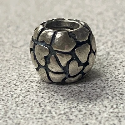 Autêntica pulseira de berloque aposentada Pandora 925 ALE bola de corações - Imagem 1 de 3