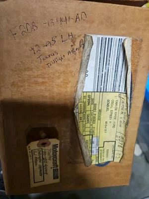 NOS FORD F2DB-13441-AD LH Taillight Assembly 92-95 Ford Taurus Sedan - Image 1 of 4