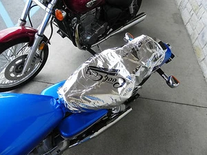Cubierta de asiento de motocicleta impermeable reflectante de calor medio CoolAss - Imagen 1 de 1
