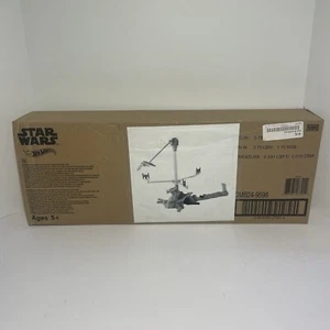 Hot Wheels Star Wars Escape From Jakku Playset - Picture 1 of 3