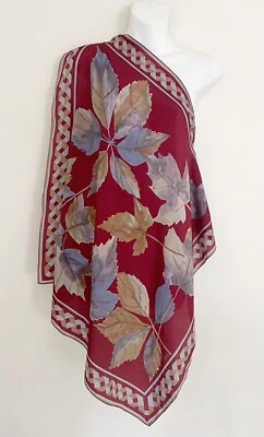 "Bufanda de seda vintage VERA NEUMANN granate gris marrón hojas 28-1/2"" cuadrada Japón" Foto 1 de 4