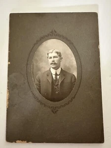 Antigua tarjeta de gabinete de fotografía hombre bigote Anders Jansson Evansville sin montar o nueva - Imagen 1 de 2