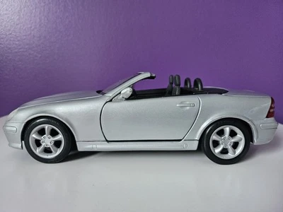 Mercedes SLK320 SLK 320 V6 3.2 R170 Gris Silver Maisto 1/18 Sans Boite / No Box - Photo 1/4