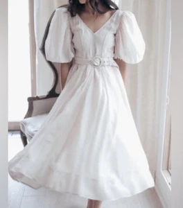 Sofie The Label Kleid Damen Medium Creme Puffärmel Gefüttert Gürtel Neu mit Etikett Neu - Bild 1 von 7
