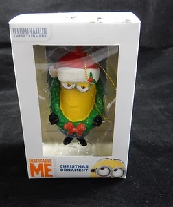 Kurt Adler 2016 Despicable Me Minion 4" Dave With Wreath Christmas Ornament NEW - Picture 1 of 3