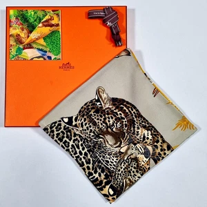 RARO VINTAGE HERMES bufanda de seda "Jungle Love" Carre 90 diseñado por... - Imagen 1 de 16