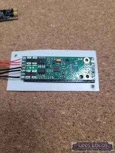 Digitrax DH465 O gauge DCC decoder - Picture 1 of 1