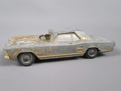 C112 Vintage 1964 Corgi 245 UK Buick Riviera Coupé GM Doré 1:43 - Immagine 1 di 4