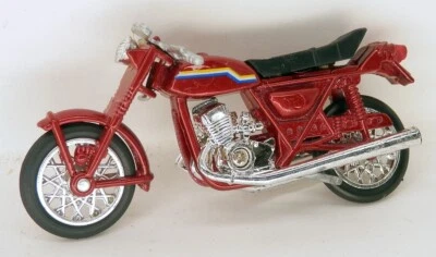 Yatming Kawasaki 750 SS Red Motorcycle #1334 - About 1:26 Scale - Image 1 of 2
