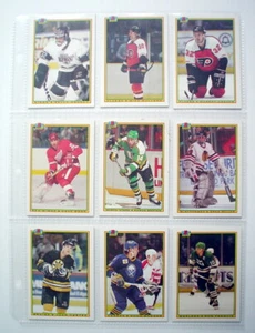 1990'S LOT OF 9 HOCKEY CARDS + 1 PLASTIC SHEET FOR COLLECTORS ALBUM. - Imagen 1 de 3