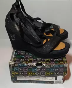 Vintage PLAYBOY Bunny Women's Heel Shoes 90s Y2K Logo NEW Magazine Glitter Sz 8 - Picture 1 of 7