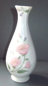 Weiße japanische 1989 St Michael China Floral Flowery Bud Vase Ref No 402 - Bild 1 von 2