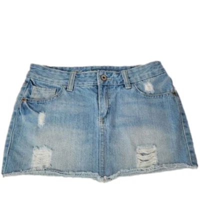 Falda vaquera azul asfalto envejecida dobladillo crudo lavado claro Foto 1 de 4