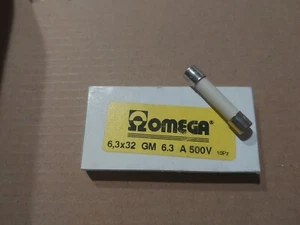 10pcs 6,3A 500V GM Omega Fusibili Ceramica 6,3x32mm - Foto 1 di 1