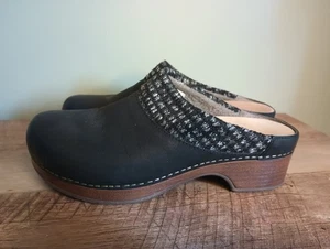 Dansko Bev Burnished Nubuck Clogs Women 37 US 6.5/7 Black Wood Mule Lagom - Picture 1 of 10