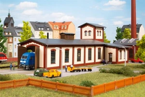 Cobertizo de locomotoras Auhagen 13345 independiente, TT - Imagen 1 de 3