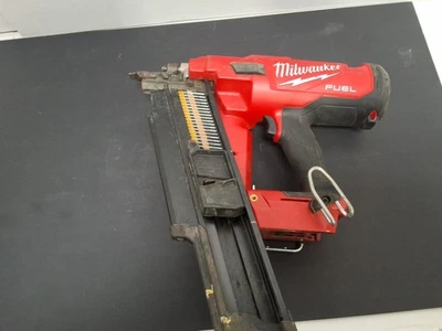 Milwaukee 2744-20 M18 FUEL 21-Degree Framing Nailer (TOOL-ONLY) - Image 1 of 4