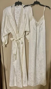 Vtg Blanche Peignoir Set Robe Gown Small Creme Lace Damask Romantic USA - Picture 1 of 10