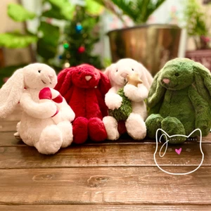Jellycat BASHFUL BUNNY Christmas Bundle New BNWT Cranberry Ivy Tree & Candy Cane - Picture 1 of 18