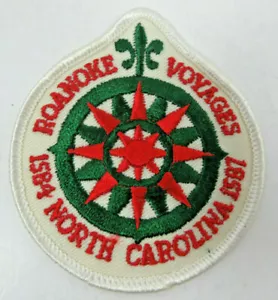 Parche de brújula histórica conmemorativa vintage de Roanoke Voyages Carolina del Norte - Imagen 1 de 2