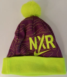 Nike NXR “Finish On Empty” Gorro Tejido Púrpura Verde Neón Medias Gorra Sombrero Poof - Imagen 1 de 4