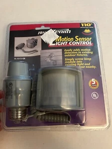Heath Zenith Motion Sensor Light Control 110 Degree Detection Zone (SL-5212-GR) - Picture 1 of 2