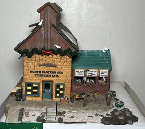 "De colección Dept 56 Dickens Village North Eastern Sea Fisheries 1998 - 8"" X 7"" LEER - Imagen 1 de 16