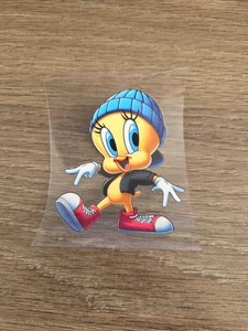 Calcomanía retro de dibujos animados Piolín pájaro a todo color UV DTF elevada 3 pulgadas X 3 pulgadas - Imagen 1 de 5