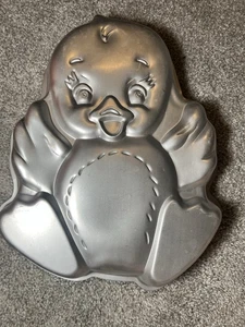 Wilton Little Ducky Cake Pan 2105-2029 Patito Pollito - Imagen 1 de 4