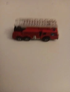 1982 FIRE ENGINE MATCHBOX Vintage Ladder Truck Moving Extends 3" Long Red White - Picture 1 of 5