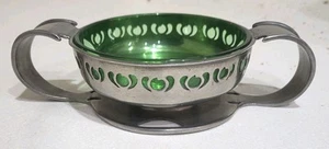 Liberty & Co. pewter two-handled dish, by Archibald Knox - Picture 1 of 10