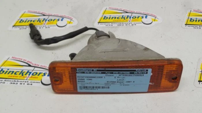 Blinker links Ssangyong Musso FJ  P3919153 - Bild 1 von 1