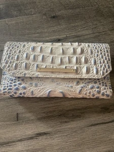 Brahmin Ady Krokoleder Geldbörse Scheckbuch Kartenetui Doppelfaltung blau/creme geprägt - Bild 1 von 11