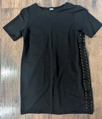 Chicos 女式小黑色迷你连衣裙带单侧系带口音 L 码宠物 — 第 1/4 张图片