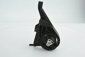Front Engine Mount Fits Chevrolet 0684220, 13248610, 13268880 - Picture 1 of 12