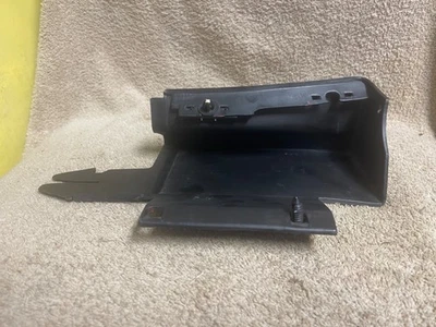 USED FORD 1999-2004 MUSTANG LH FENDER GROUND EFFECT ROCKER COVER CAP - Image 1 of 4