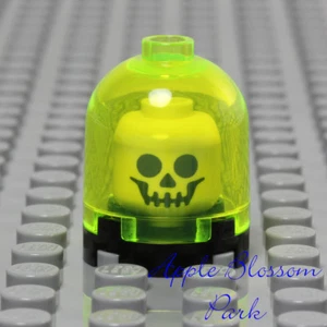 NEW Lego White SKELETON SKULL -Halloween Yellow Display Case Minifig Head w/Eyes - Picture 1 of 3