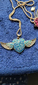 New Betsey Johnson Necklace Heart Wings Blueish Rhinestone Collectible Decorate - Picture 1 of 3