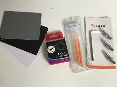 Goodies for camera lovers - Image 1 of 4