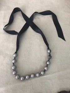 LANVIN-VINTAGE FAUX PEARL AND CHIFFON NECKLACE-MINT CONDITION! - Picture 1 of 4