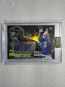 Nick Nash-WR-PRC•2024 Wild Card Dino-Might Prehistoric-Autógrafo 1/3 - Imagen 1 de 2
