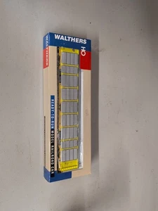 Vintage Walthers Thrall 89 Tri-Level Auro Carrier CNX-ETTX 701389 932-4853 - Bild 1 von 4