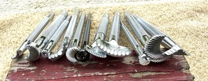 11 PIEZAS SELLOS DE CUERO PARA ARCILLA, JUEGO DE KIT DE ESTAMPADO DE METAL, SELLO EN RELIEVE - Imagen 1 de 6