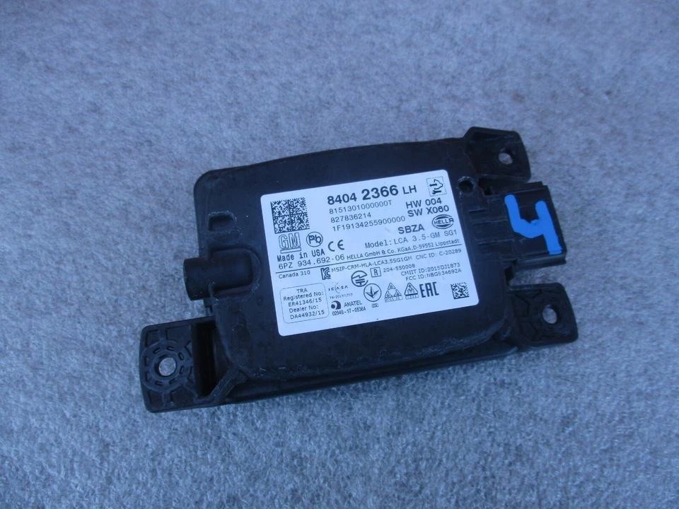 Chevrolet Traverse 2018-2021 módulo de radar punto ciego trasero izquierdo OEM 84042366 Foto 1 de 4