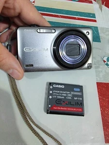 Casio Exilim EX-ZR10 Kamera - Bild 1 von 18