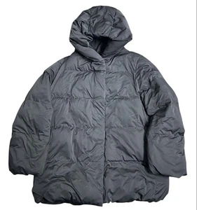 Abrigo corto Uniqlo Powder Feel Down, chaqueta acolchada para mujer, talla M, negro, usado - Imagen 1 de 2
