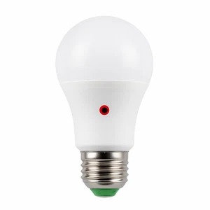 Lampadina Led 9W E27 Con Doppio sensore Crepuscolare Accende e Spegne da sola - Imagen 1 de 5