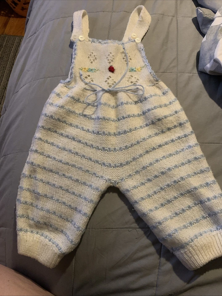 男女通用男宝宝或女孩复古手工钩针连衫裤 3-6 个月 — 第 1/4 张图片