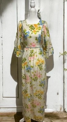Vintage 70s Prairie Dress Size L/XL Floral Maxi Kimono Garden Cottage Tie Waist - Image 1 of 4